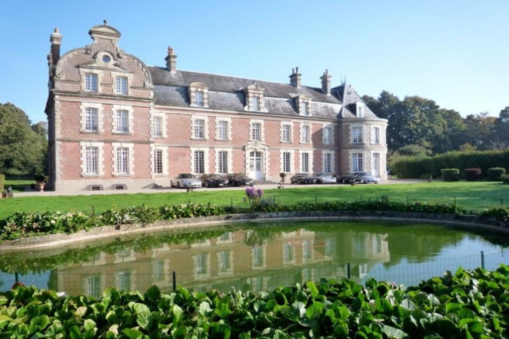 Chateau De Behen Luaran gambar